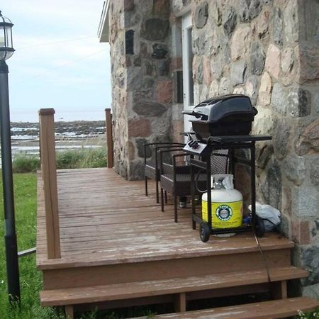 Le Petit Chalet De Pierres Sainte-Luce Eksteriør billede